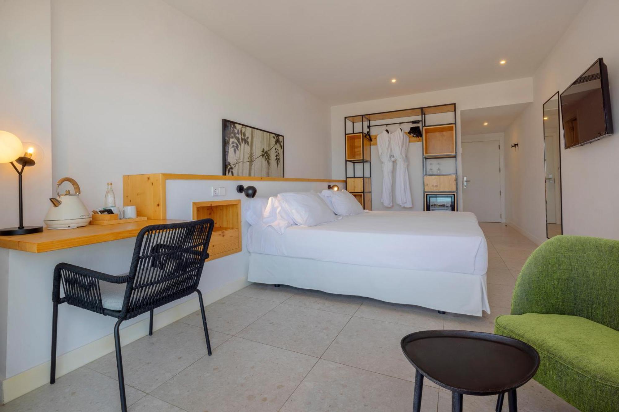 Hm Ayron Park - Adults Only Hotel Playa de Palma  Ngoại thất bức ảnh A room at the hotel