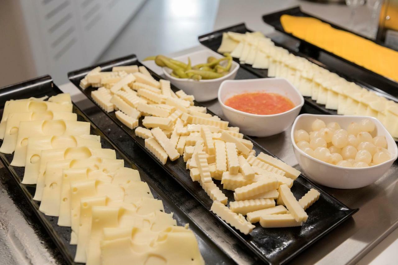 Hm Ayron Park - Adults Only Hotel Playa de Palma  Ngoại thất bức ảnh Feta cheese