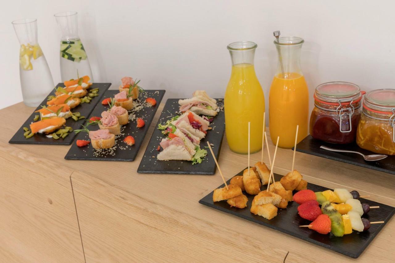 Hm Ayron Park - Adults Only Hotel Playa de Palma  Ngoại thất bức ảnh A selection of tapas